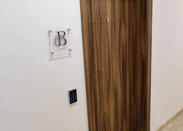 B8 Seaside Luxury With Terrace- New Apartment St. Paul's Bay