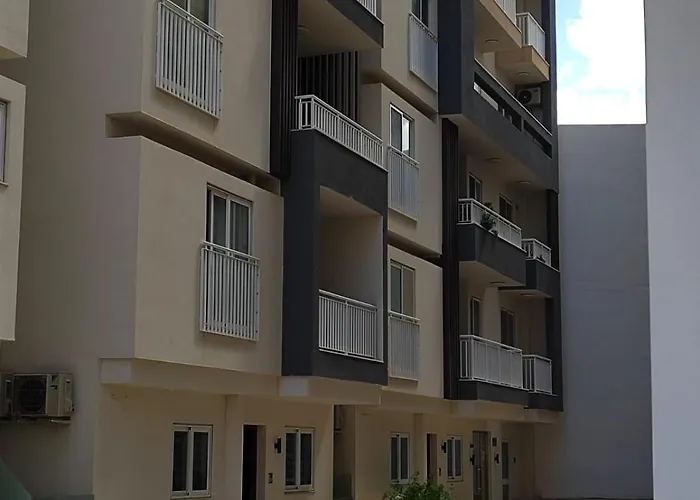 B8 Seaside Luxury With Terrace- New St. Paul's Bay