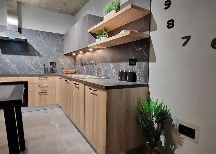 B8 Seaside Luxury With Terrace- New Apartment St. Paul's Bay