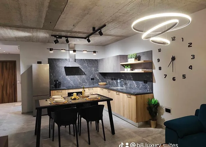 B8 Seaside Luxury With Terrace- New St. Paul's Bay