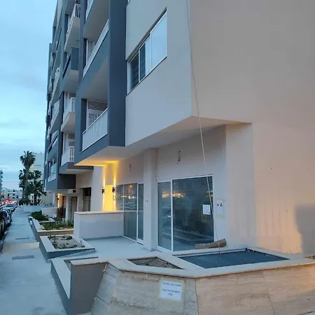 B8 Seaside Luxury With Terrace- New Apartamento