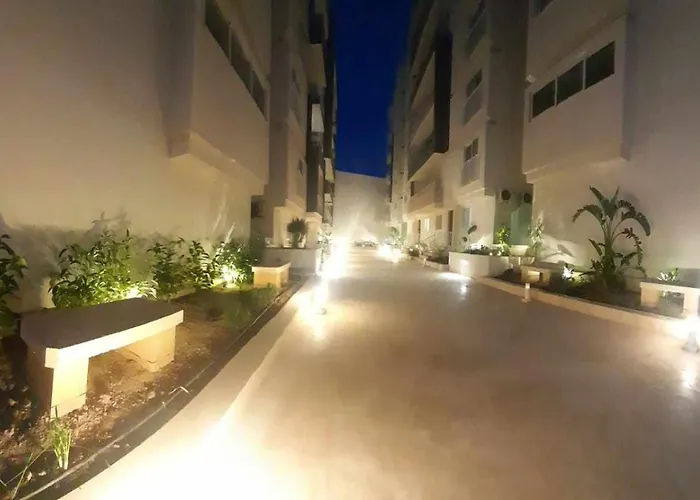 B8 Seaside Luxury With Terrace- New St. Paul's Bay