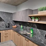 B8 Seaside Luxury With Terrace- New Διαμέρισμα *